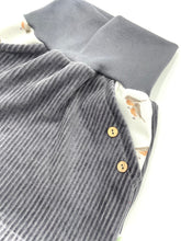 Lade das Bild in den Galerie-Viewer, Bio Breidcord Rock Grau Rotkehlchen mit oder ohne Haarband