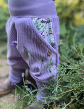 Lade das Bild in den Galerie-Viewer, CORDNICKY-H0SE CORD Lavendel Holunder Elfe