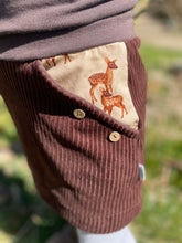 Lade das Bild in den Galerie-Viewer, Bio Breidcord Rock Braun Rehfamilie mit oder ohne Haarband