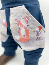 Lade das Bild in den Galerie-Viewer, SWEAT-HOSE BLAU FUCHS UND WICHTEL