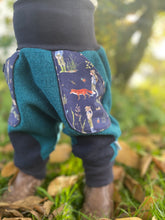 Lade das Bild in den Galerie-Viewer, WOLLWALK-HOSE Petrol/Dunkelblau kleiner Endecker Taschen Kniepatches