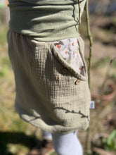 Lade das Bild in den Galerie-Viewer, Musselin Rock Salbei glückliche Hühner mit oder ohne Haarband