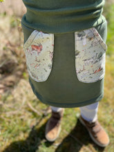 Lade das Bild in den Galerie-Viewer, Sweat Rock Khaki Hoftiere Ziegen Enten mit oder ohne Haarband