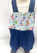 Lade das Bild in den Galerie-Viewer, Latzhose für Kinder und Babys Cord Marine Blau mit Pippa und Pelle