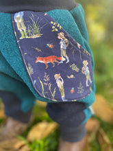 Lade das Bild in den Galerie-Viewer, WOLLWALK-HOSE Petrol/Dunkelblau kleiner Endecker Taschen Kniepatches