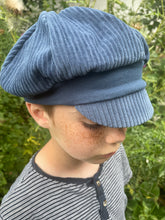 Lade das Bild in den Galerie-Viewer, Michel Mütze Ballonmütze Cord Blau