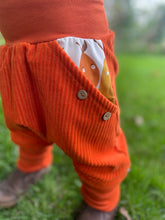 Lade das Bild in den Galerie-Viewer, CORDNICKY-H0SE Rost Birnenkompott Taschen Mitwachsend