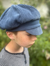 Lade das Bild in den Galerie-Viewer, Michel Mütze Ballonmütze Cord Blau