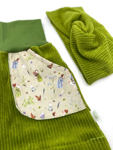 Lade das Bild in den Galerie-Viewer, Bio Breidcord Rock Hellgrün glückliche Hühner mit oder ohne Haarband