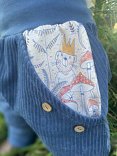 Lade das Bild in den Galerie-Viewer, CORDNICKY-H0SE CORD Blau Gruselwusel