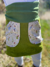 Lade das Bild in den Galerie-Viewer, Bio Breidcord Rock Hellgrün glückliche Hühner mit oder ohne Haarband