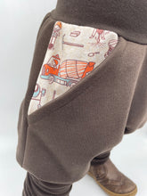 Lade das Bild in den Galerie-Viewer, SWEAT-HOSE BRAUN BAUSTELLE BAGGER