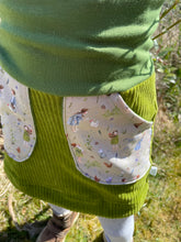 Lade das Bild in den Galerie-Viewer, Bio Breidcord Rock Hellgrün glückliche Hühner mit oder ohne Haarband