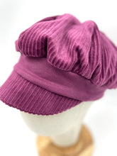 Lade das Bild in den Galerie-Viewer, Michel Mütze Ballonmütze Cord Beere