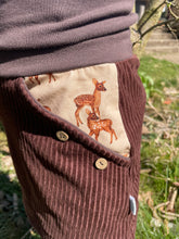 Lade das Bild in den Galerie-Viewer, Bio Breidcord Rock Braun Rehfamilie mit oder ohne Haarband