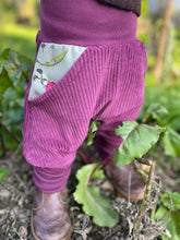 Lade das Bild in den Galerie-Viewer, CORDNICKY-H0SE CORD Beere Rote Bete Gemüse