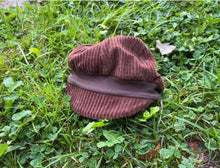 Lade das Bild in den Galerie-Viewer, Michel Mütze Ballonmütze Cord Braun