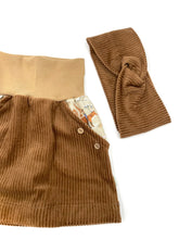 Lade das Bild in den Galerie-Viewer, Bio Breidcord Rock Hellbraun/Beige Fuchsliebe mit oder ohne Haarband