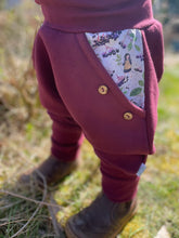 Lade das Bild in den Galerie-Viewer, SWEAT-HOSE Beere Holunder Elfen Mitwachsend