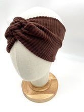 Lade das Bild in den Galerie-Viewer, Bio Cord Rock Damen Braun Waldpilze Steinpilze Taschen mit oder ohne Haarband