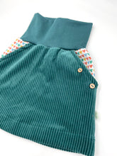 Lade das Bild in den Galerie-Viewer, Bio Breidcord Rock Dunkelmint Herzchen Regenbogen mit oder ohne Haarband