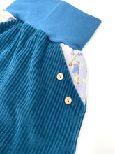 Lade das Bild in den Galerie-Viewer, Bio Breidcord Rock Meeresblau Frühlingselfen mit oder ohne Haarband