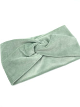 Lade das Bild in den Galerie-Viewer, Haarband aus Samt in Mint für Damen & Kinder