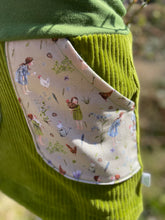 Lade das Bild in den Galerie-Viewer, Bio Breidcord Rock Hellgrün glückliche Hühner mit oder ohne Haarband