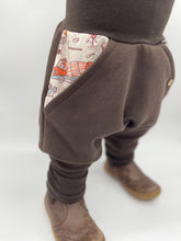 Lade das Bild in den Galerie-Viewer, SWEAT-HOSE BRAUN BAUSTELLE BAGGER