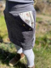 Lade das Bild in den Galerie-Viewer, Bio Breidcord Rock Grau Rotkehlchen mit oder ohne Haarband