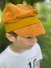 Lade das Bild in den Galerie-Viewer, Michel Mütze Ballonmütze Cord Senfgelb