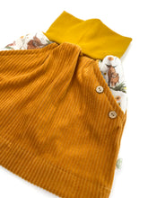 Lade das Bild in den Galerie-Viewer, Bio Breidcord Rock Senfgelb Hochlandrinder mit oder ohne Haarband