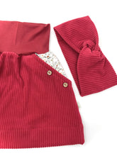 Lade das Bild in den Galerie-Viewer, Bio Breidcord Rock Rot Blümchen mit oder ohne Haarband