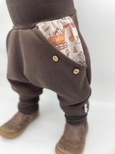 Lade das Bild in den Galerie-Viewer, SWEAT-HOSE BRAUN BAUSTELLE BAGGER
