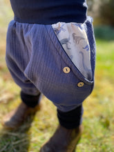 Lade das Bild in den Galerie-Viewer, MUSSELIN-HOSE Blau Dinosaurier
