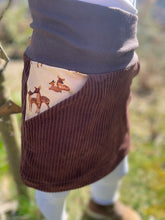 Lade das Bild in den Galerie-Viewer, Bio Breidcord Rock Braun Rehfamilie mit oder ohne Haarband