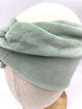 Lade das Bild in den Galerie-Viewer, Haarband aus Samt in Mint für Damen & Kinder