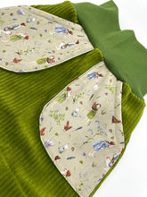 Lade das Bild in den Galerie-Viewer, Bio Breidcord Rock Hellgrün glückliche Hühner mit oder ohne Haarband