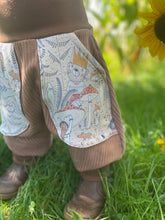 Lade das Bild in den Galerie-Viewer, CORDNICKY-H0SE CORD Haselnuss Gruselwusel