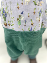 Lade das Bild in den Galerie-Viewer, Latzhose für Kinder und Babys Cord Mint mit Frühlingselfen