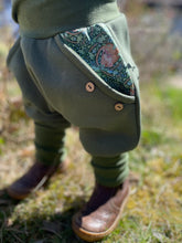 Lade das Bild in den Galerie-Viewer, SWEAT-HOSE Khaki Siebenschläfer Mitwachsend