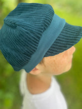 Lade das Bild in den Galerie-Viewer, Michel Mütze Ballonmütze Cord Meeresblau