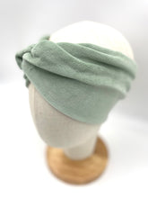 Lade das Bild in den Galerie-Viewer, Haarband aus Samt in Mint für Damen & Kinder