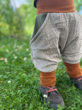 Lade das Bild in den Galerie-Viewer, MUSSELIN-HOSE NATUR MELIERT