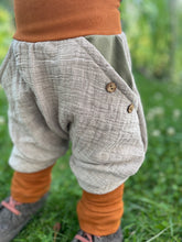Lade das Bild in den Galerie-Viewer, MUSSELIN-HOSE NATUR MELIERT
