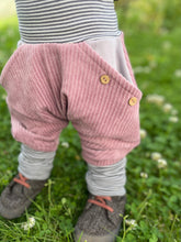 Lade das Bild in den Galerie-Viewer, CORDNICKY-H0SE ALTROSA GRAU/GESTREIFT