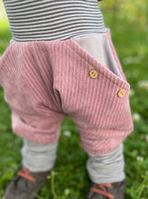 Lade das Bild in den Galerie-Viewer, CORDNICKY-H0SE ALTROSA GRAU/GESTREIFT