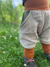 Lade das Bild in den Galerie-Viewer, MUSSELIN-HOSE NATUR MELIERT