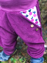 Lade das Bild in den Galerie-Viewer, CORDNICKY-HOSE BEERE ROTEBEETE