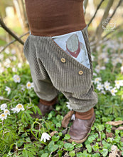 Lade das Bild in den Galerie-Viewer, CORDNICKY-HOSE KHAKI TROLL